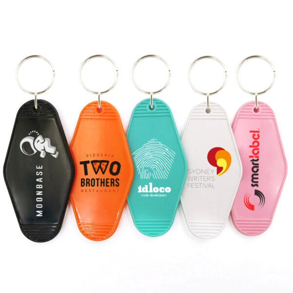 RX044 -Vintage Plastic Hotel Key Tag & Motel Key Chain