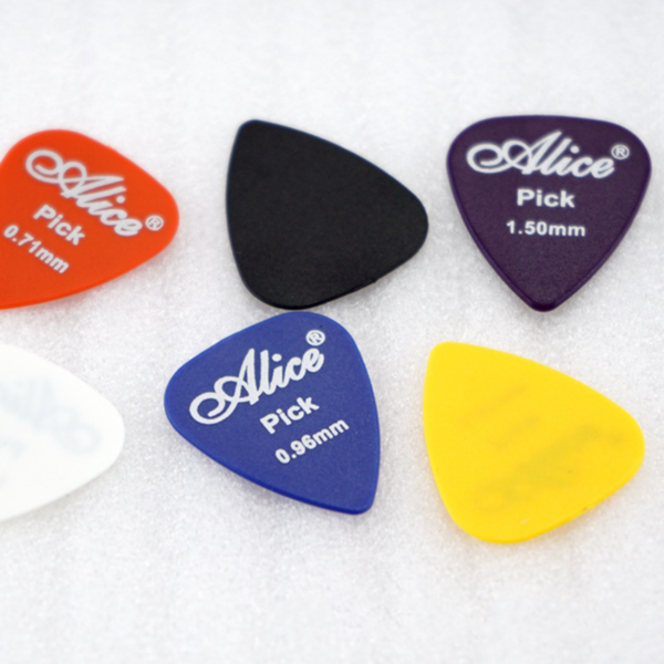 ZC010 - ABS Guitar Picks