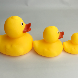 TL216 - Little Yellow Duck Rubber Toys/3 sizes